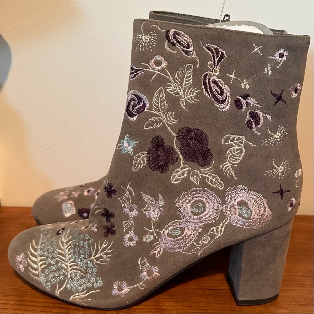 JustFab boots NEW super cute